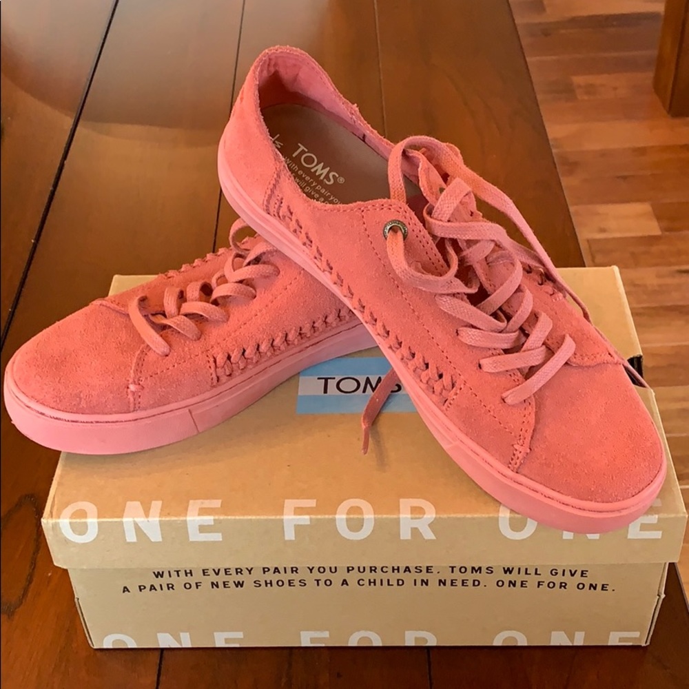Toms Women’s Lenox Faded Rose Suede sneakers